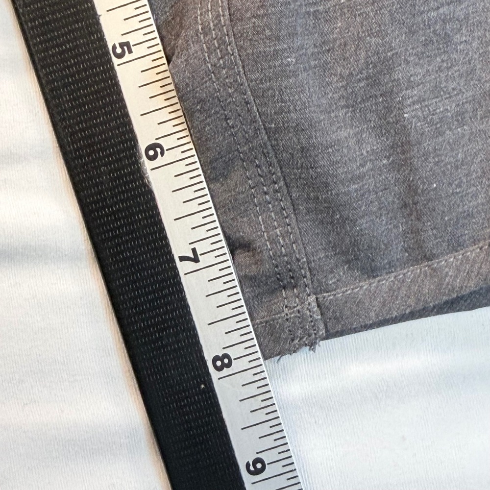 Oakley Hydrolix Board Shorts Mens 34 Fits 36 Gray Performance Swim Trunks - Picture 6 of 10